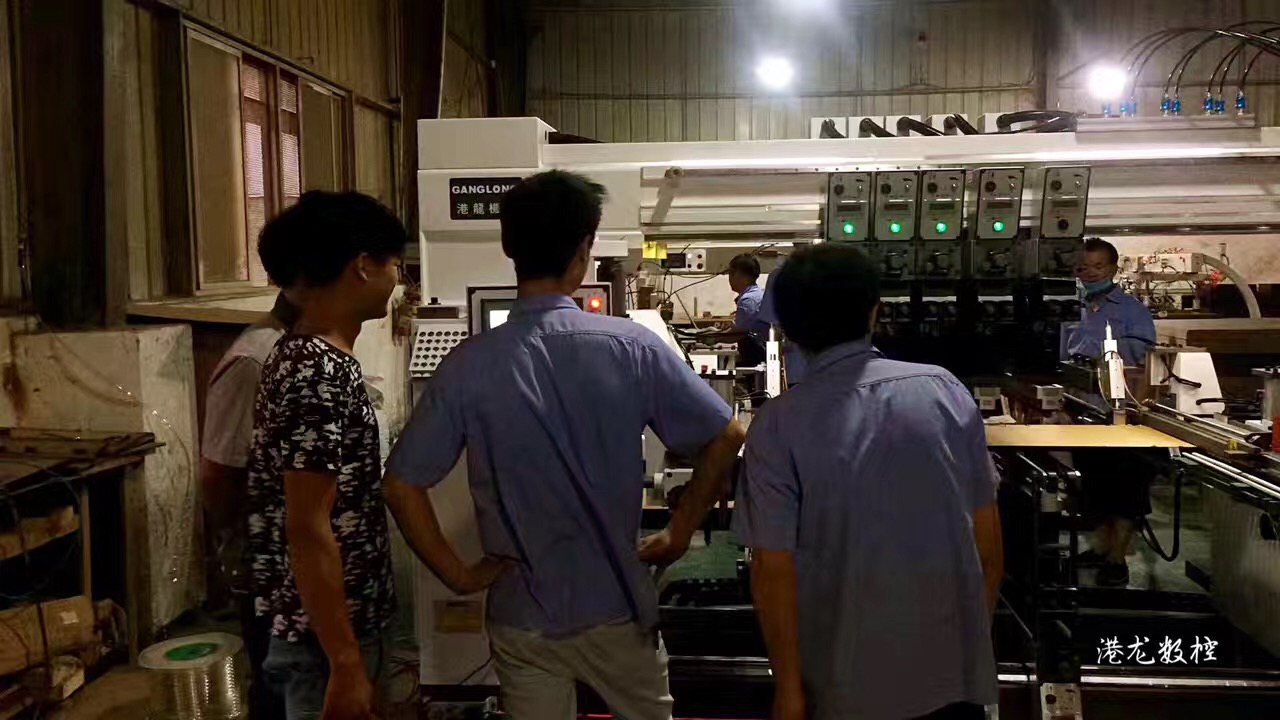 12排鉆現(xiàn)場(chǎng)調(diào)試 (2)