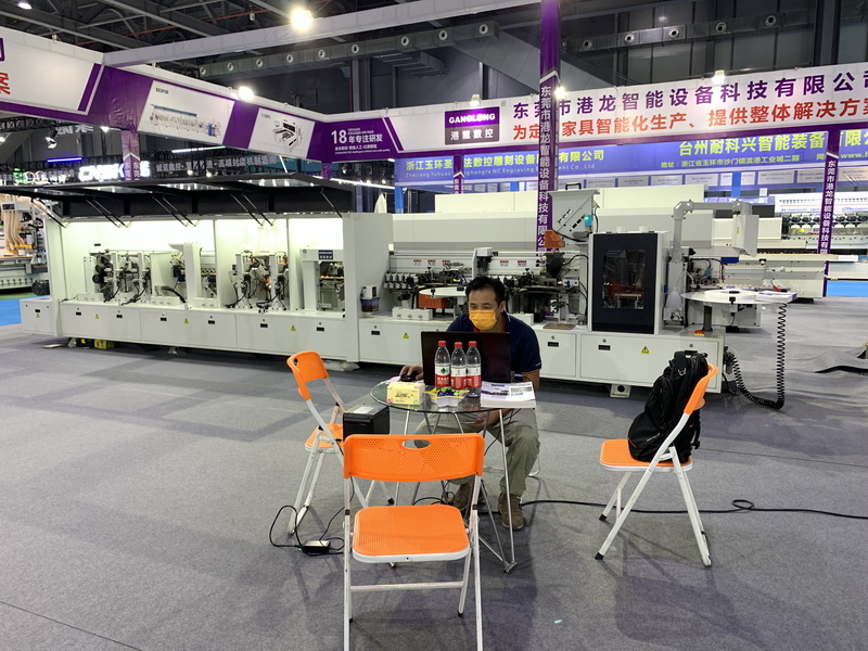 團(tuán)隊(duì)風(fēng)采