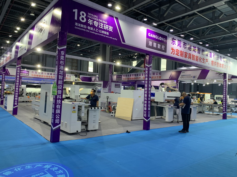 團(tuán)隊(duì)風(fēng)采